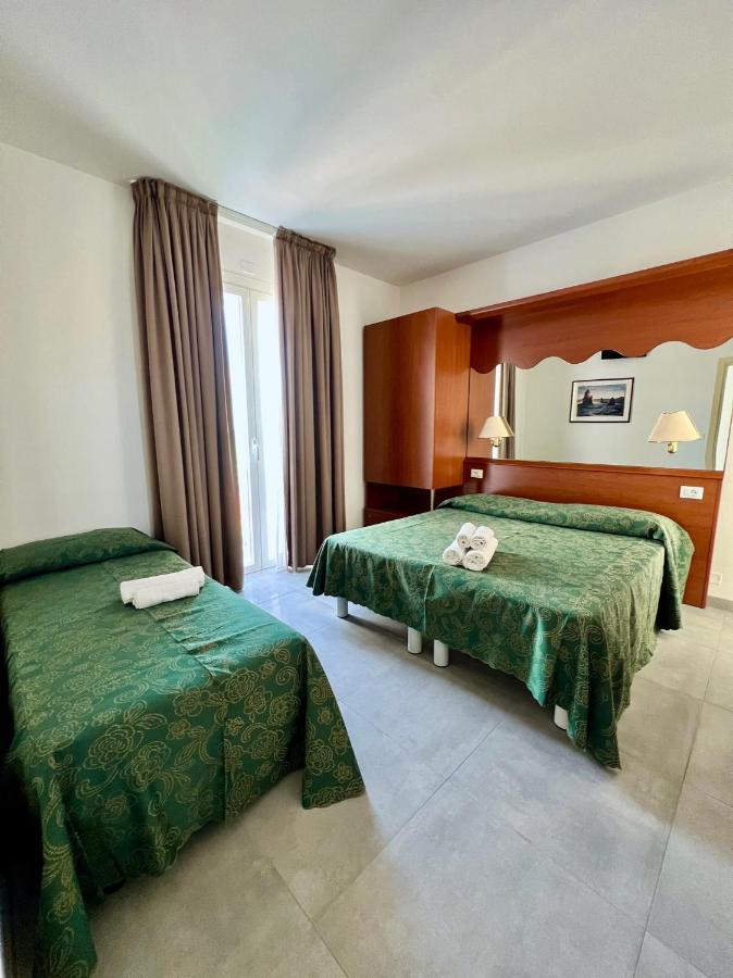 לידו די ג'סולו Hotel Terramare מראה חיצוני תמונה