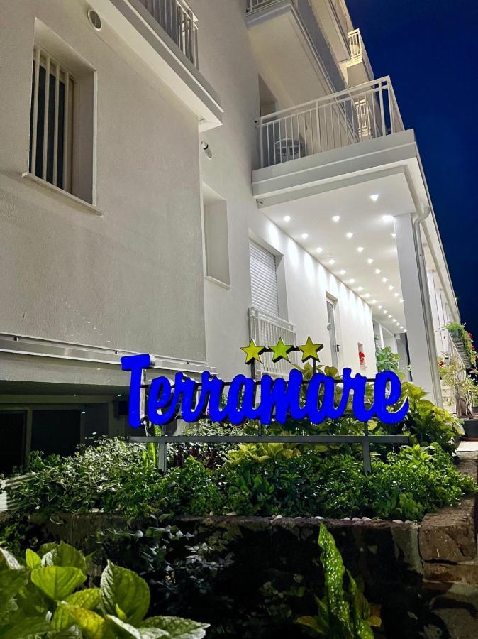לידו די ג'סולו Hotel Terramare מראה חיצוני תמונה