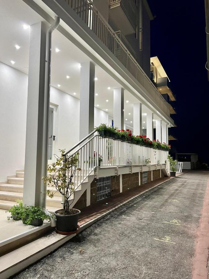 לידו די ג'סולו Hotel Terramare מראה חיצוני תמונה
